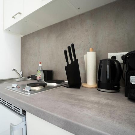 Modern 1-bedroom apartment next to Praterstern Wenen Buitenkant foto