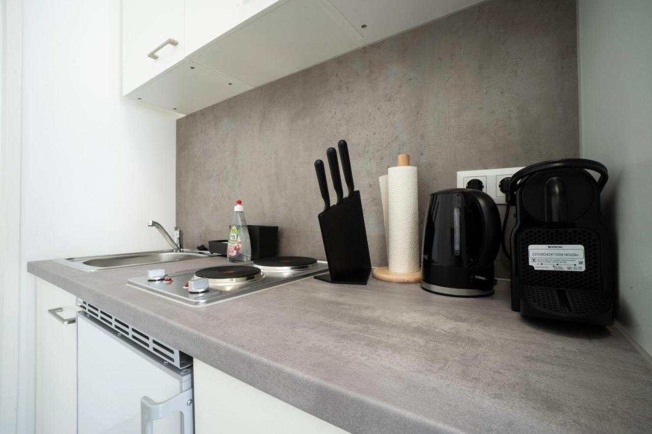 Modern 1-bedroom apartment next to Praterstern Wenen Buitenkant foto